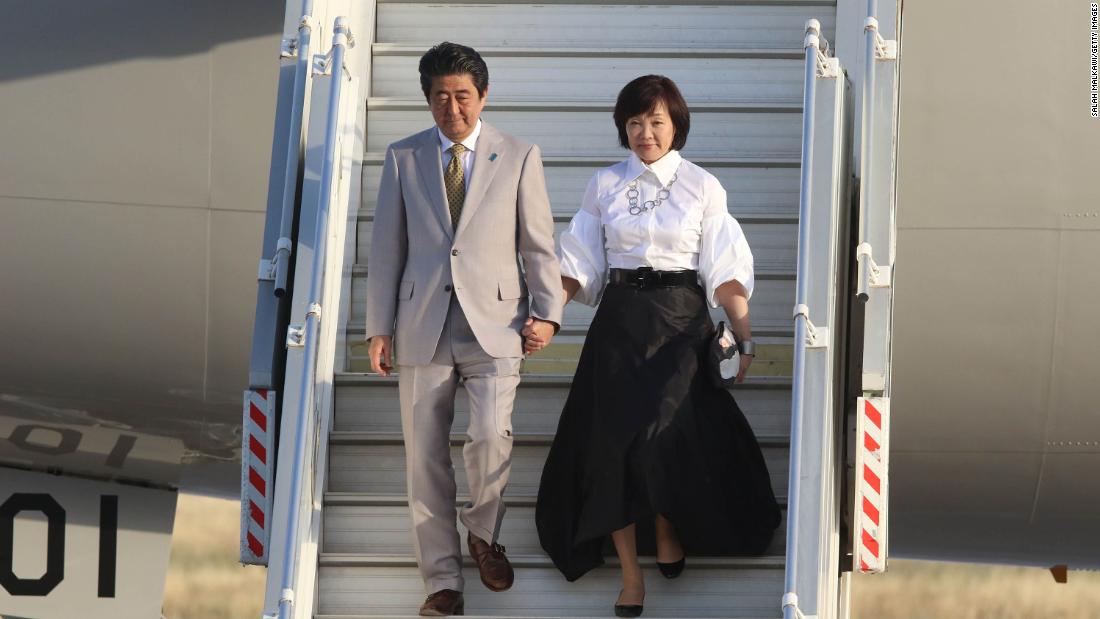 安倍昭恵とは？ 元日本人リーダーの安倍晋三の妻。