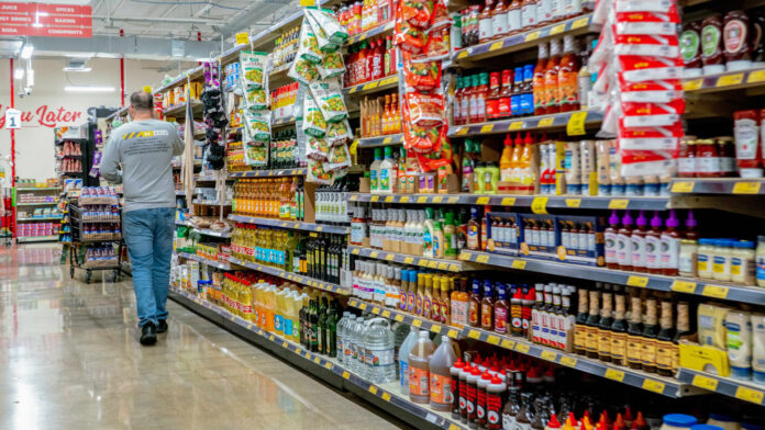 108215297-1761140241320-gettyimages-2242203524-US_CPI.jpeg