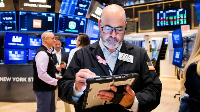 108216609-1761316783972-Traders-Photo-KK-20251023-PRESS-015.jpg
